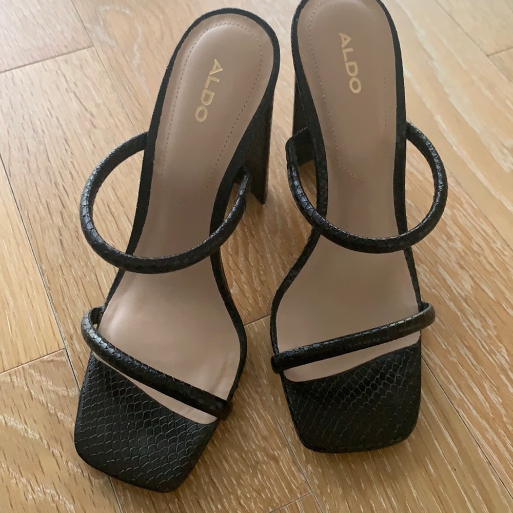 Black strappy Aldo heels